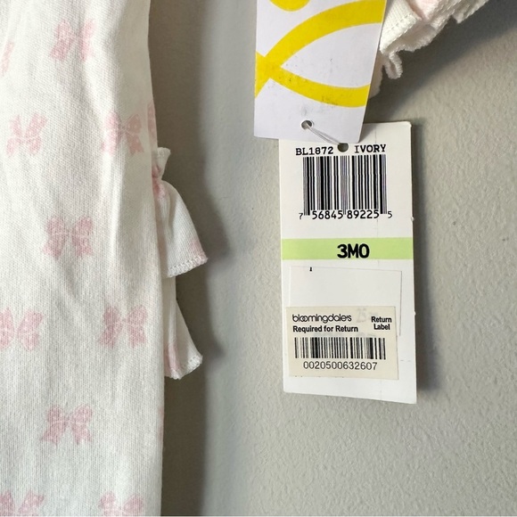 Bloomies Baby Bow Print Onesie - Picture 4 of 6